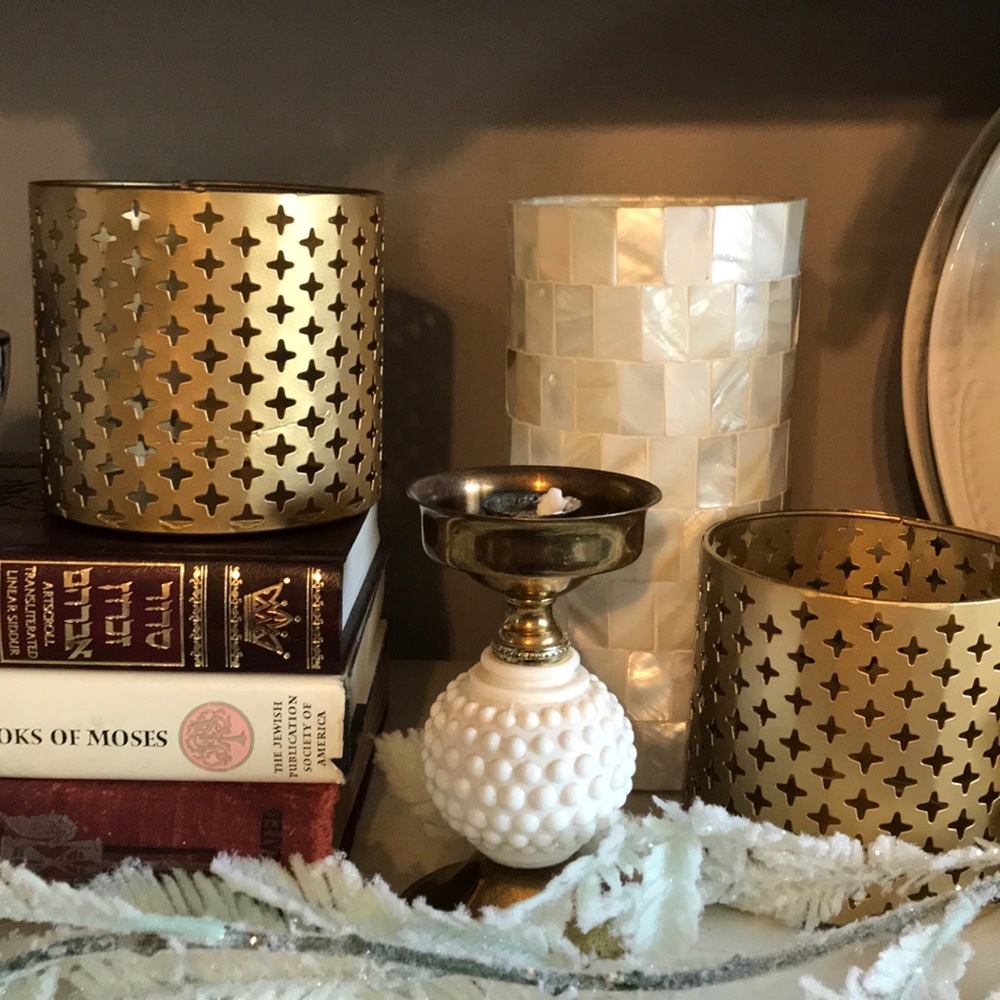 Set of 2 Gold Hurricane Candleholders